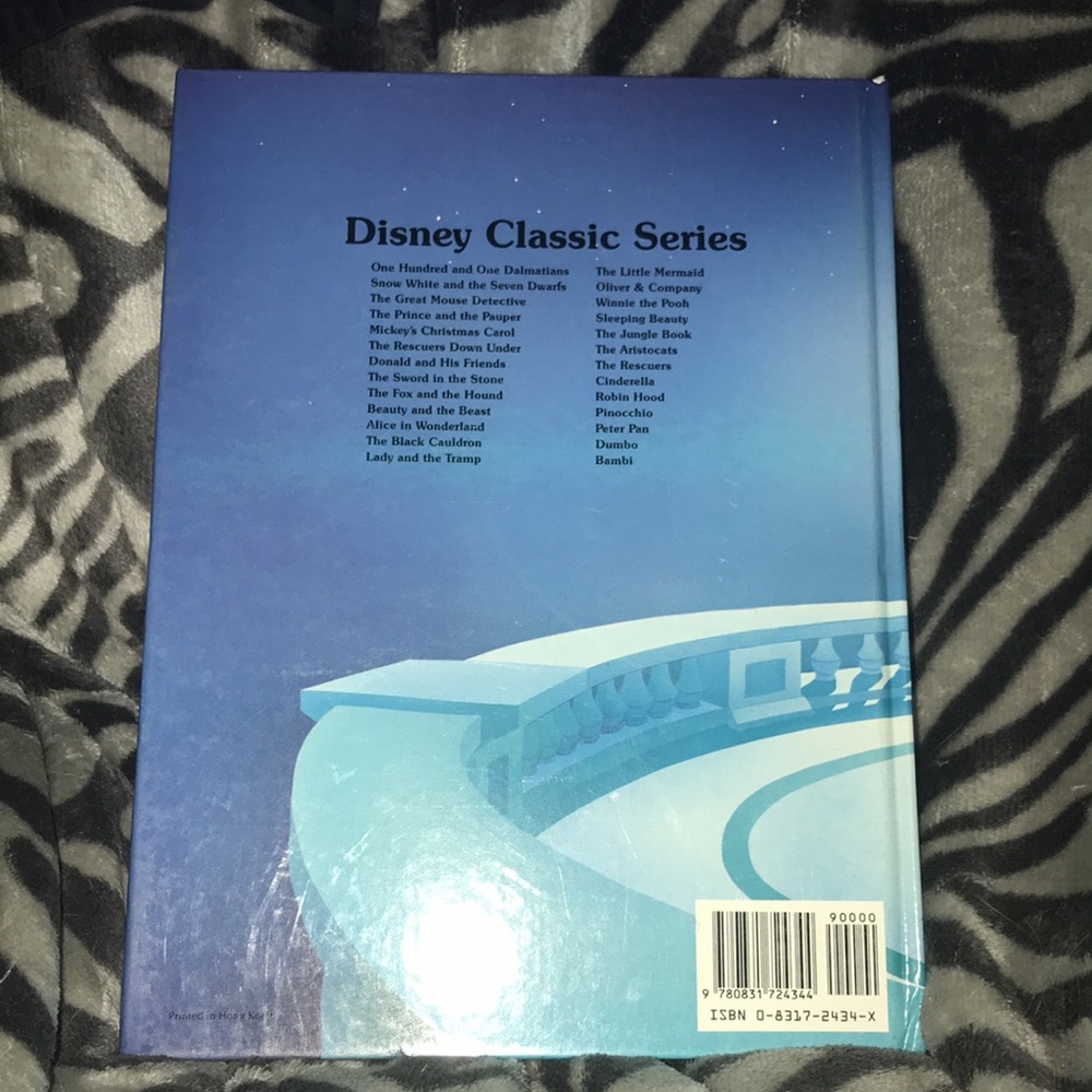 Disney’s Beauty and the Beast 1991 hardcover book - Picture 2 of 4
